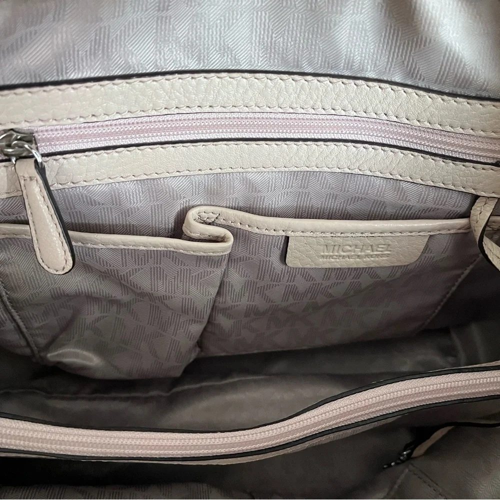 Coach Handbag - Picture 6 of 12